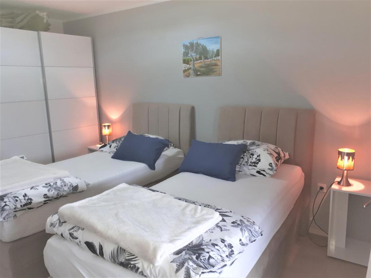 Apartment Lucija Kostrena Esterno foto