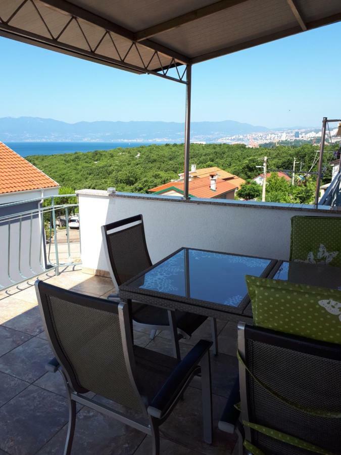 Apartment Lucija Kostrena Esterno foto